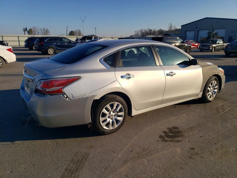Photo 3 from auction – 2015 NISSAN ALTIMA 2.5 with VIN 1N4AL3AP9FC177801