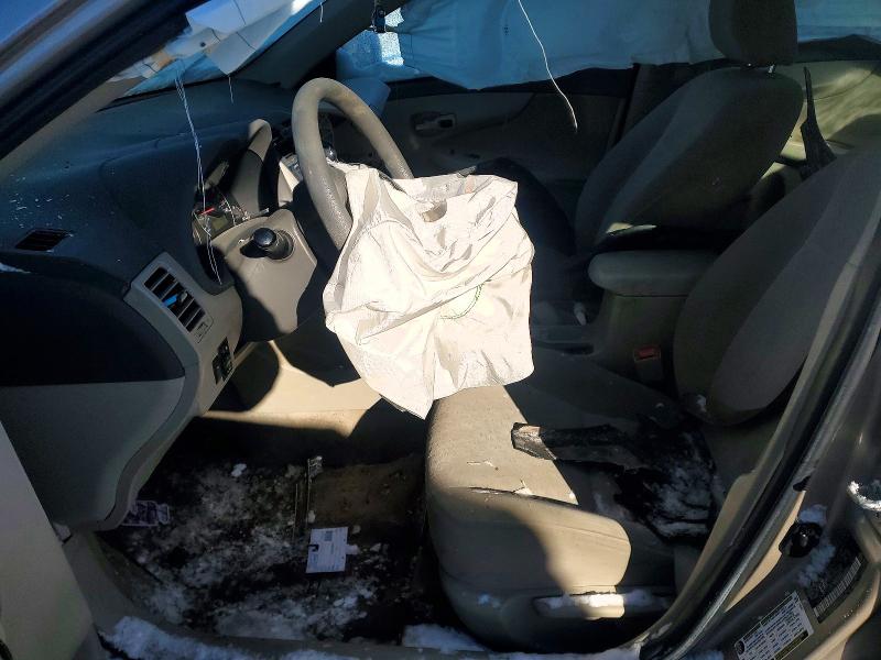 Photo 7 from auction – 2010 TOYOTA COROLLA with VIN 2T1BU4EE5AC204549