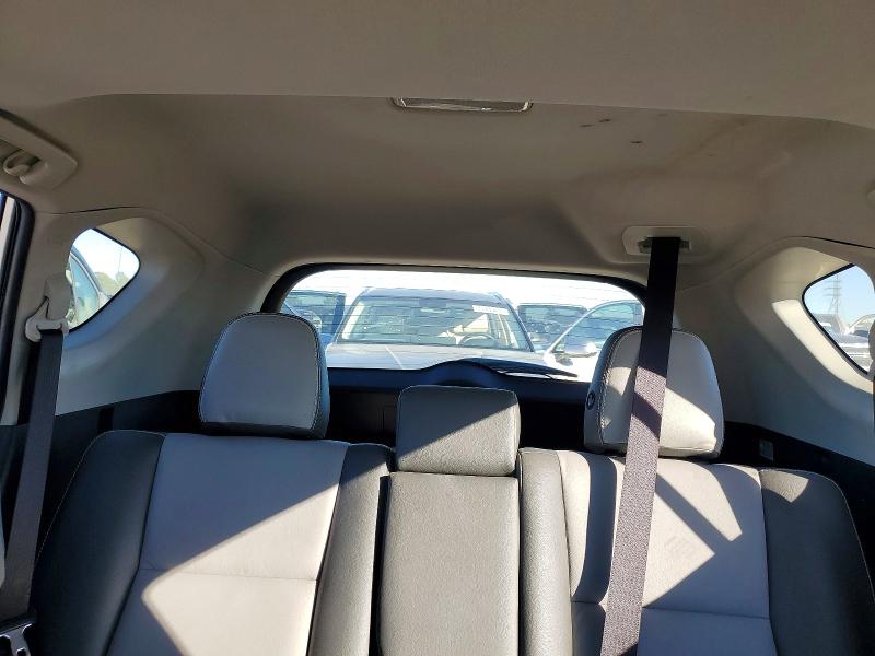Photo 10 from auction – 2015 TOYOTA RAV4 with VIN JTMWFREVXFD047751
