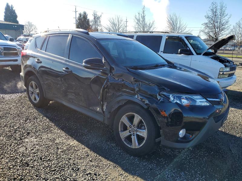 Photo 4 from auction – 2015 TOYOTA RAV4 with VIN 2T3RFREV5FW403989