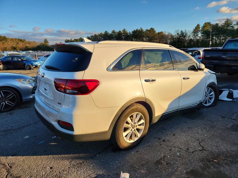Photo 3 from auction – 2019 KIA SORENTO L with VIN 5XYPGDA34KG570705