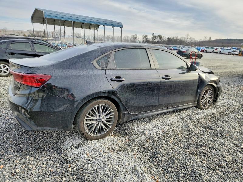 Photo 3 from auction – 2022 KIA FORTE GT L with VIN 3KPF54AD3NE498097
