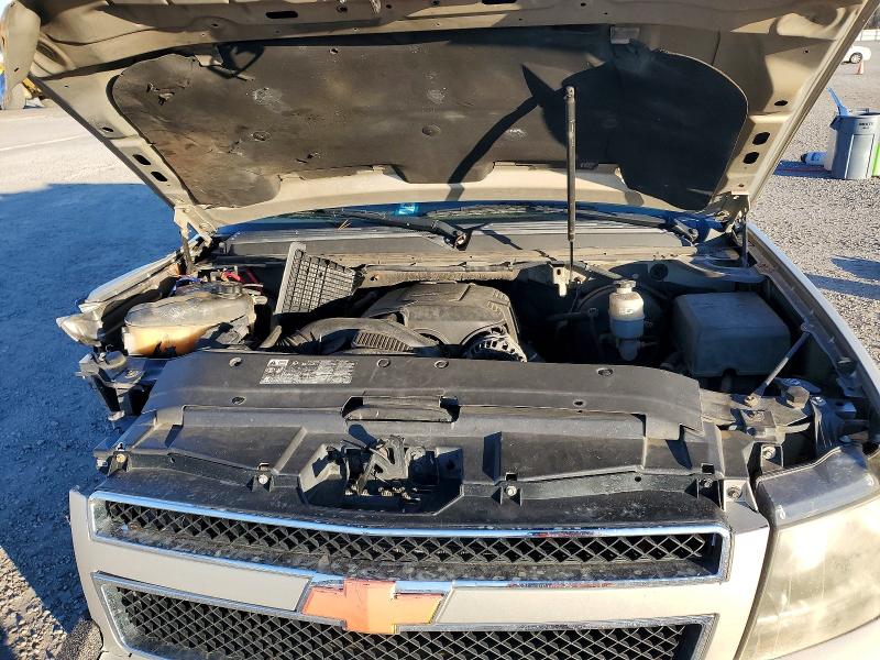 Photo 12 from auction – 2011 CHEVROLET TAHOE with VIN 1GNSKBE09BR143557