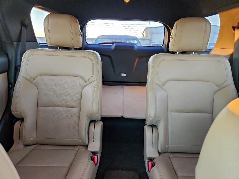 Photo 10 from auction – 2017 FORD EXPLORER L with VIN 1FM5K8FH0HGB52855