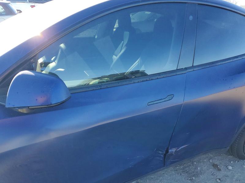 Photo 7 from auction – 2021 TESLA MODEL Y with VIN 5YJYGDEE8MF111610
