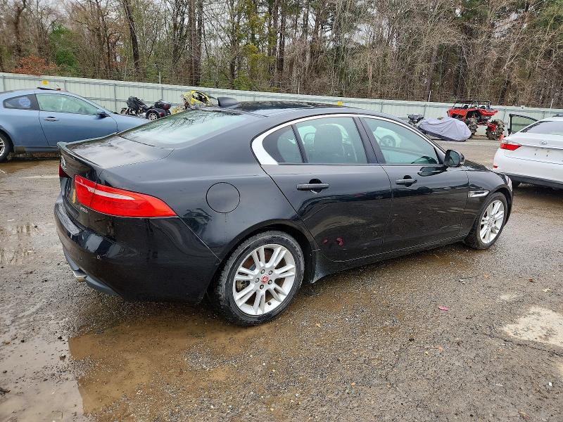 Photo 3 from auction – 2017 JAGUAR XE with VIN SAJAD4BG8HA958692