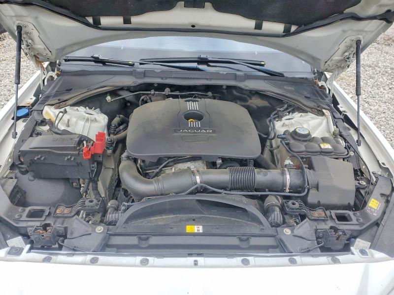 Foto 11 de la subasta – 2017 JAGUAR XE con VIN SAJAR4BG6HA978733