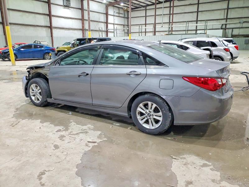Photo 2 from auction – 2011 HYUNDAI SONATA GLS with VIN 5NPEB4AC3BH014707