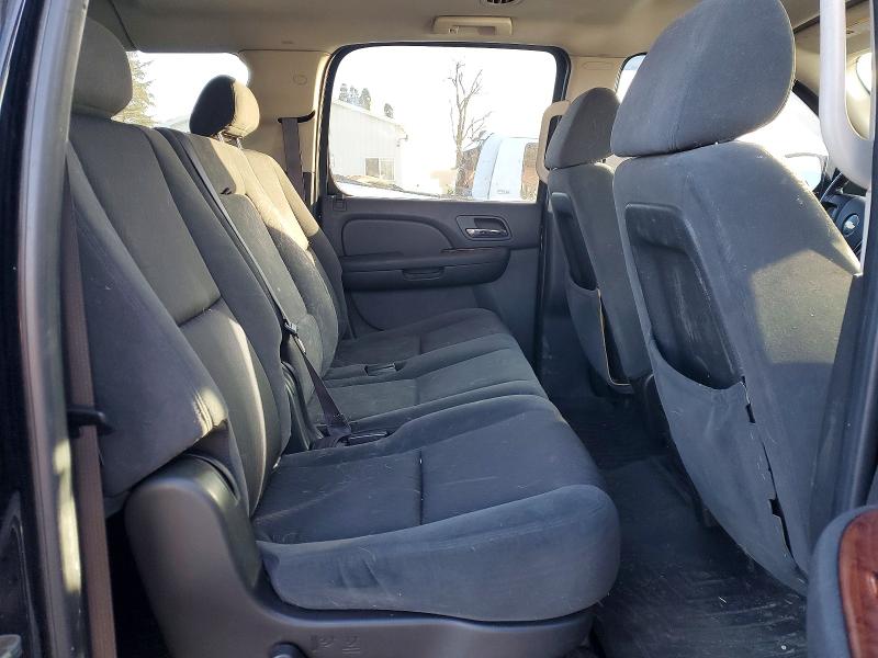 Photo 11 from auction – 2009 CHEVROLET SUBURBAN K with VIN 1GNFK263X9J106178