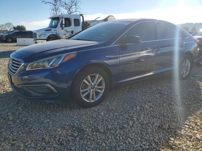 HYUNDAI SONATA SE 2015 with VIN 5NPE24AF8FH205927 - Photo from auction