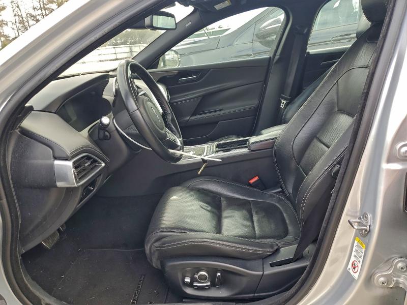 Photo 7 from auction – 2018 JAGUAR XE S with VIN SAJAM4FV9JCP17615