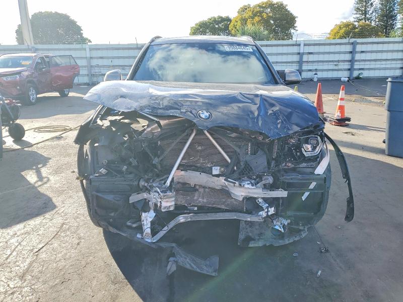 Photo 5 from auction – 2019 BMW X3 with VIN 5UXTS3C52K0Z07141