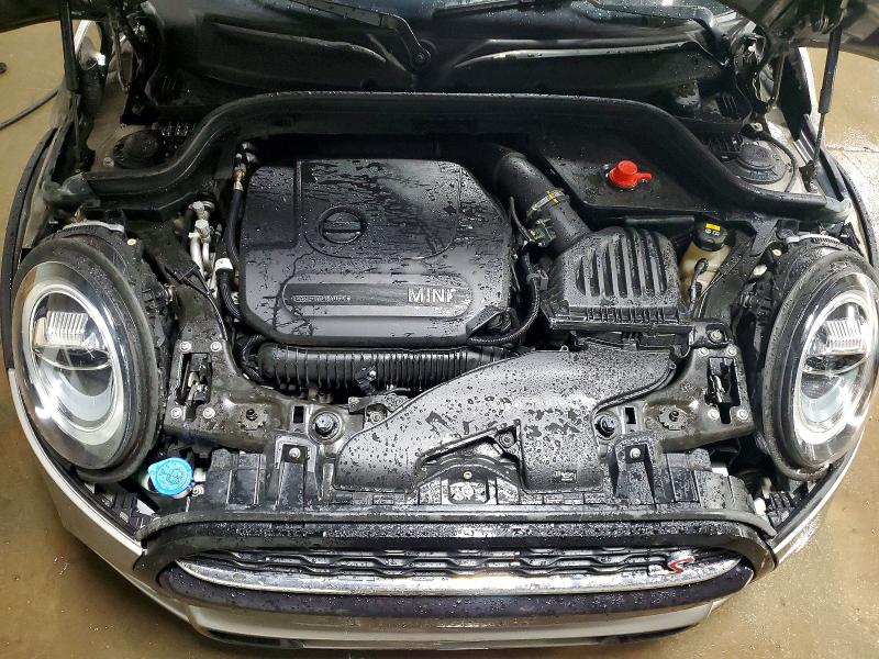 Photo 11 from auction – 2020 MINI COOPER S with VIN WMWWJ5C02L3L69443
