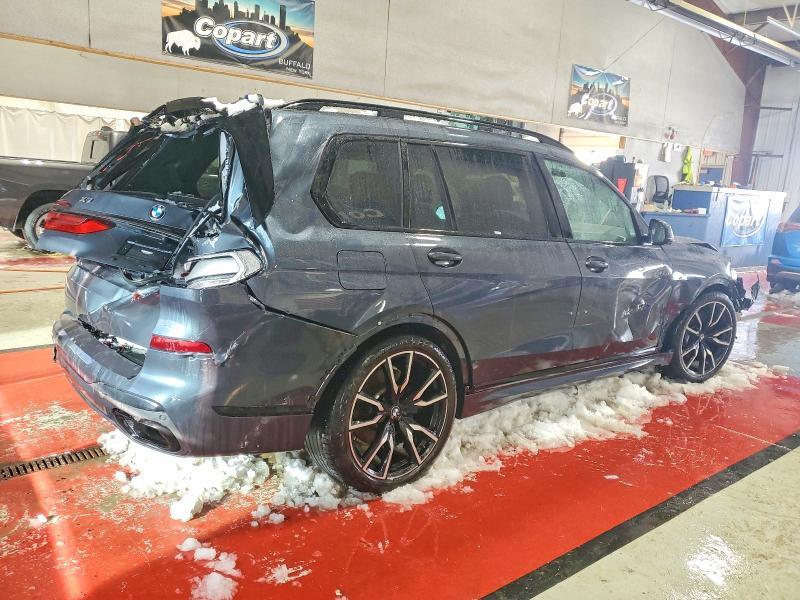 Photo 3 from auction – 2022 BMW X7 XDRIVE4 with VIN 5UXCW2C06N9M09012
