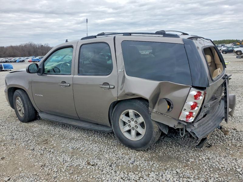 Photo 2 from auction – 2012 GMC YUKON with VIN 1GKS1CE06CR218917