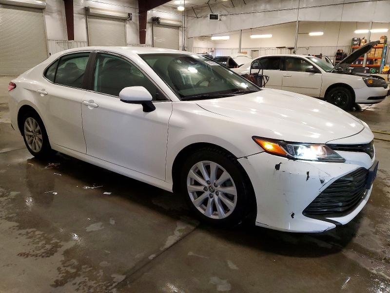 Photo 4 from auction – 2020 TOYOTA CAMRY LE with VIN 4T1C11AK7LU980240