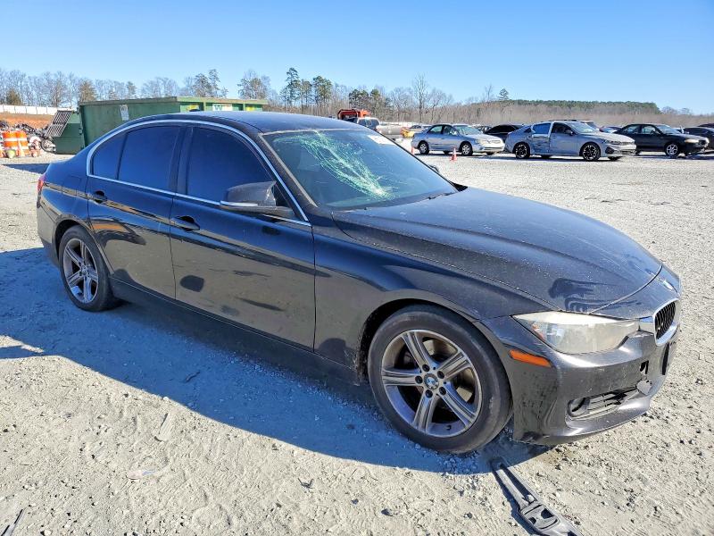 Photo 4 from auction – 2015 BMW 328 with VIN WBA3C1C59FK117815