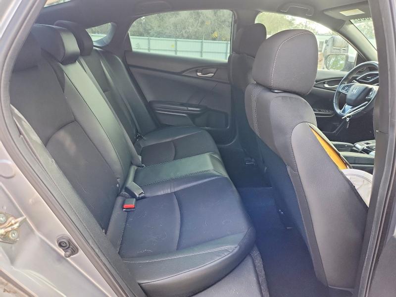Photo 10 from auction – 2019 HONDA CIVIC SPOR with VIN 19XFC2F82KE048121