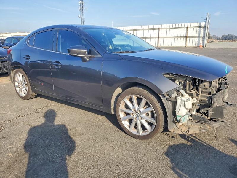 Photo 4 from auction – 2017 MAZDA 3 TOURING with VIN JM1BN1V74H1115454