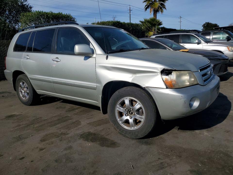 Photo 4 from auction – 2005 TOYOTA HIGHLANDER with VIN JTEDP21A750051143