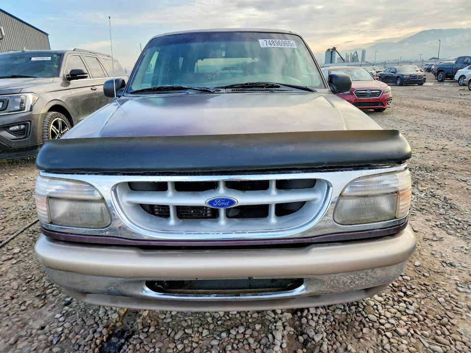 Photo 5 from auction – 1997 FORD EXPLORER with VIN 1FMDU34E2VUC41387