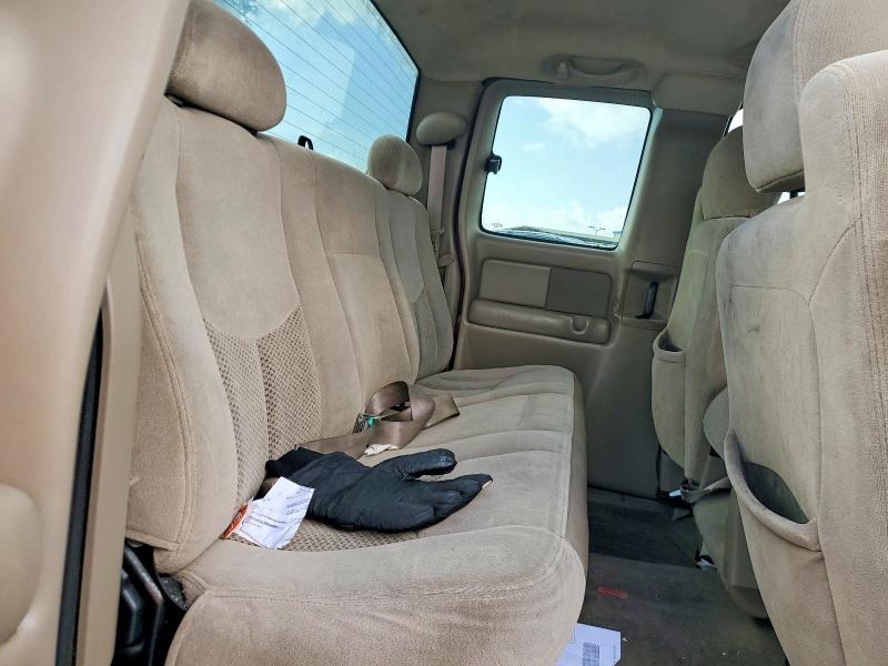 Photo 10 from auction – 2004 CHEVROLET SILVERADO with VIN 2GCEC19V341334552