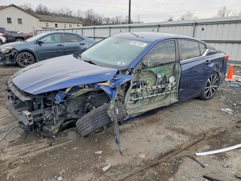 NISSAN ALTIMA 2022 with VIN 1N4BL4CV4NN303619 - Photo from auction