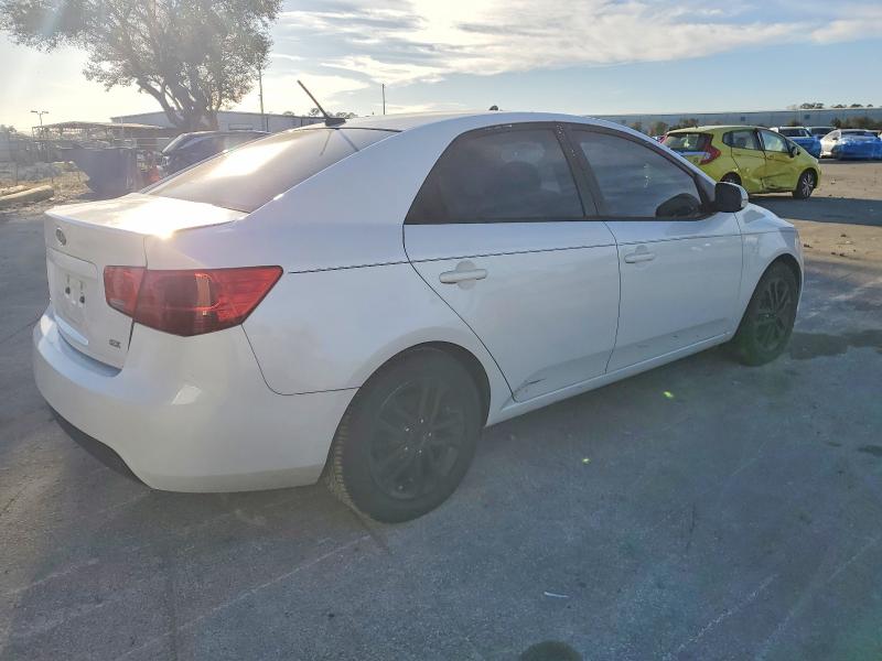 Photo 3 from auction – 2012 KIA FORTE EX with VIN KNAFU4A22C5596237