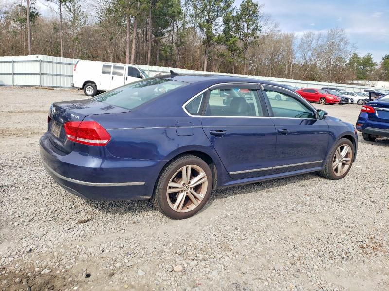 Photo 3 from auction – 2014 VOLKSWAGEN PASSAT SEL with VIN 1VWCN7A39EC038829