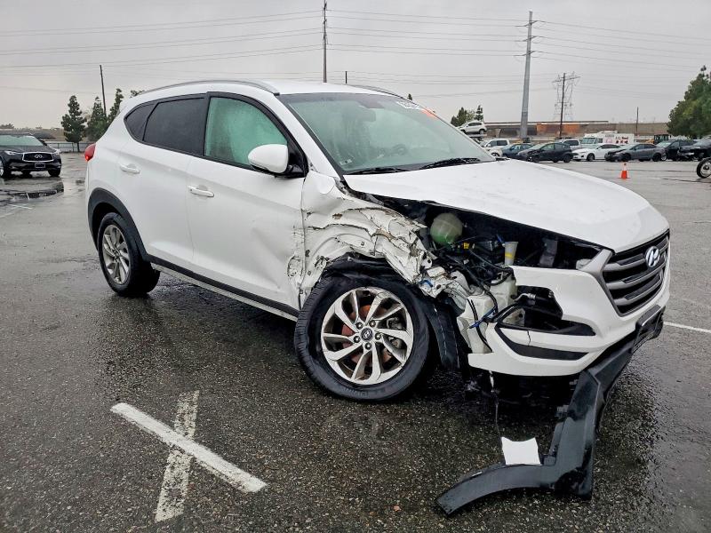 Photo 4 from auction – 2018 HYUNDAI TUCSON with VIN KM8J33A44JU645142
