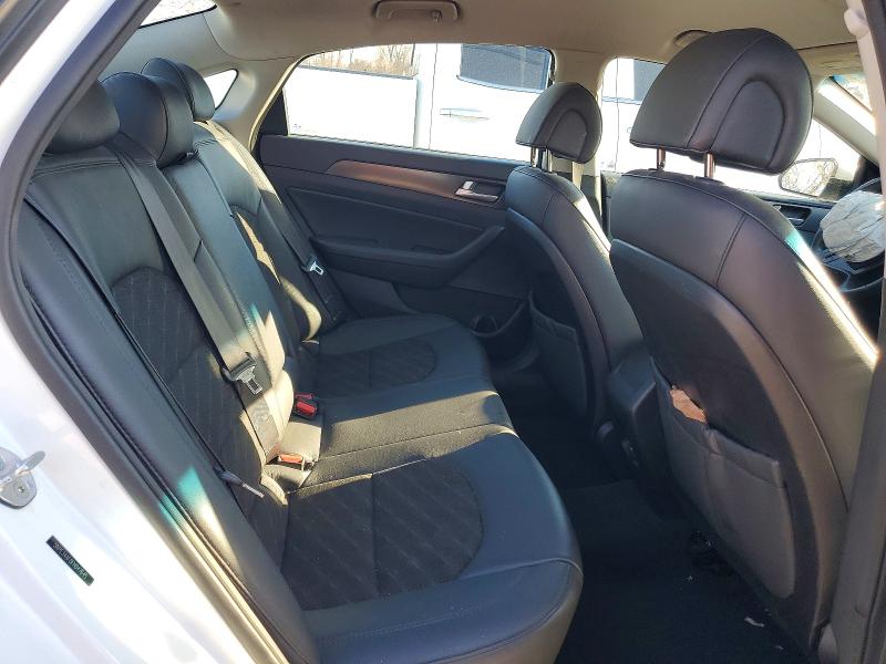 Photo 10 from auction – 2015 HYUNDAI SONATA SPO with VIN 5NPE34AF0FH047645