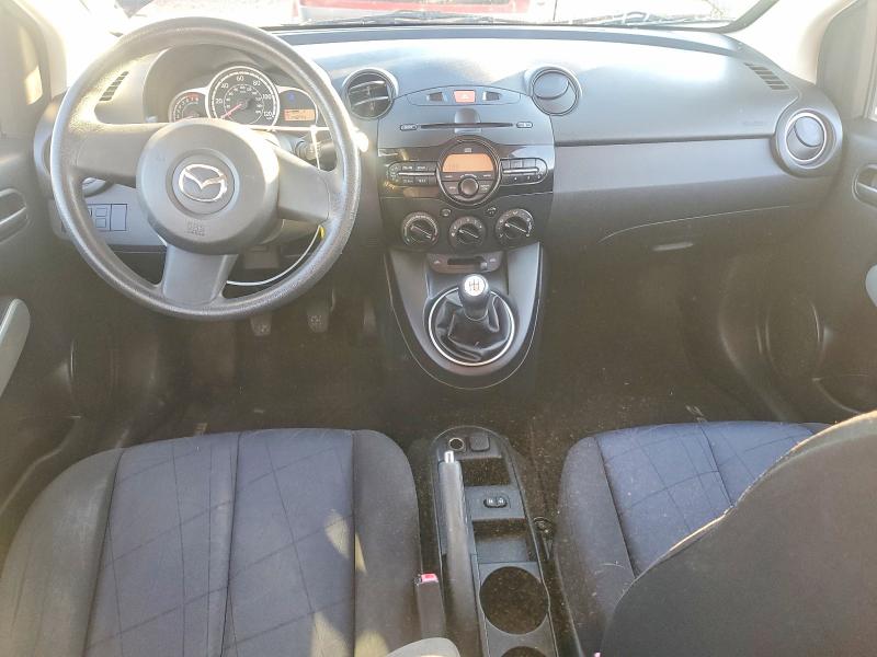Photo 8 from auction – 2012 MAZDA MAZDA2 with VIN JM1DE1KY2C0140034