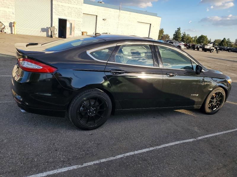 Photo 3 from auction – 2014 FORD FUSION with VIN 3FA6P0RU6ER212541