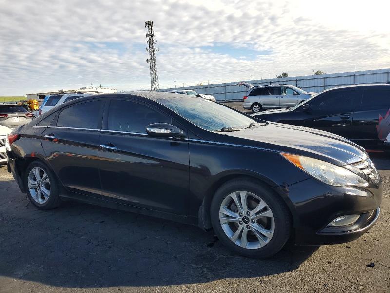 Photo 4 from auction – 2013 HYUNDAI SONATA SE with VIN 5NPEC4AC6DH534643