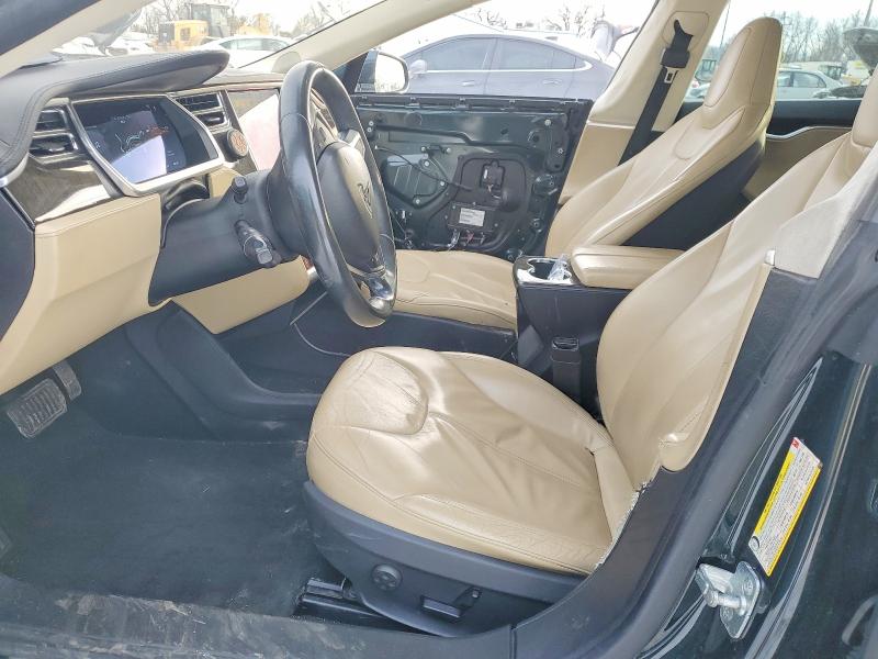 Photo 7 from auction – 2013 TESLA MODEL S with VIN 5YJSA1CGXDFP03942