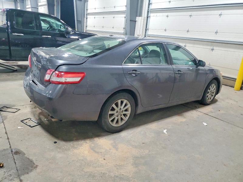 Photo 3 from auction – 2011 TOYOTA CAMRY BASE with VIN 4T4BF3EKXBR136782