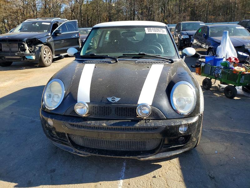 Photo 5 from auction – 2002 MINI COOPER with VIN WMWRC33422TE10234