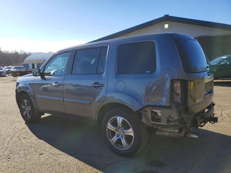 Photo 2 from auction – 2015 HONDA PILOT EXL with VIN 5FNYF4H50FB071556