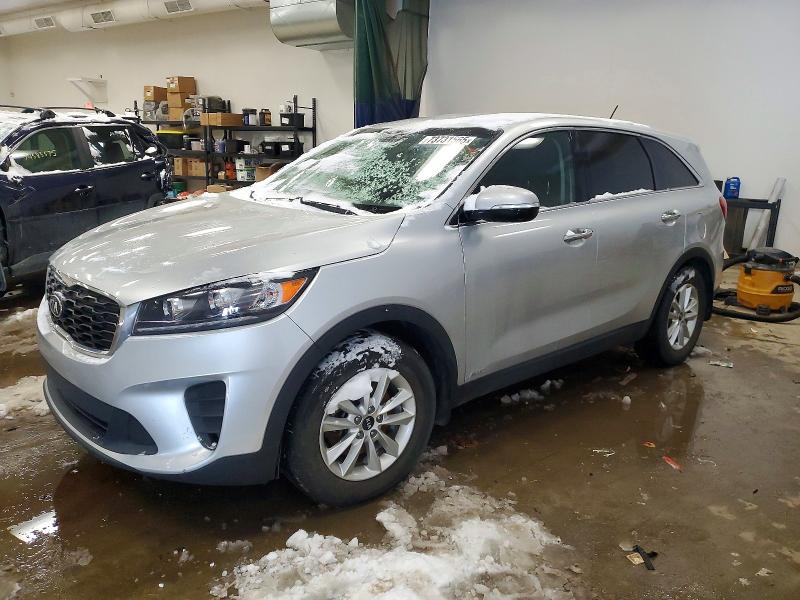 KIA SORENTO L 2019 with VIN 5XYPGDA37KG454253 - Photo from auction