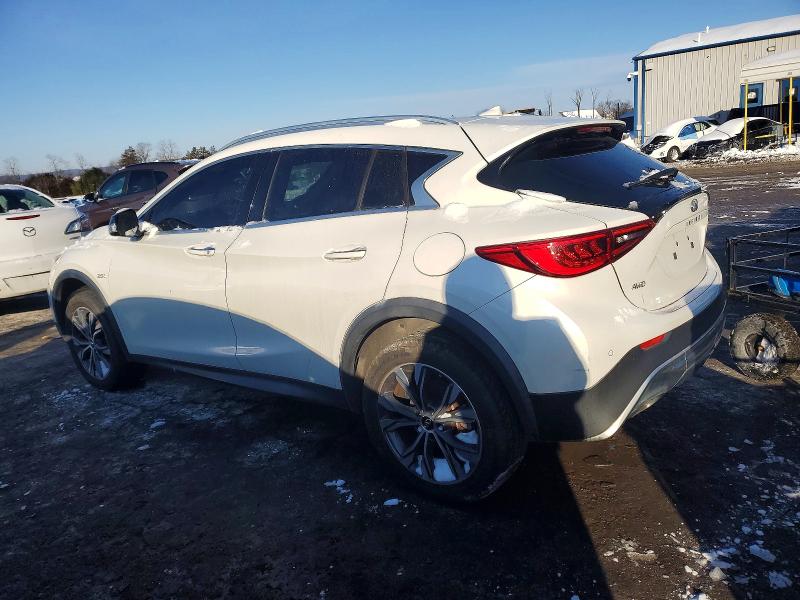 Photo 2 from auction – 2017 INFINITI QX30 BASE with VIN SJKCH5CR4HA027055