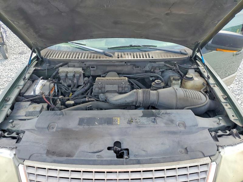 Photo 12 from auction – 2005 FORD EXPEDITION with VIN 1FMFU175X5LA57068