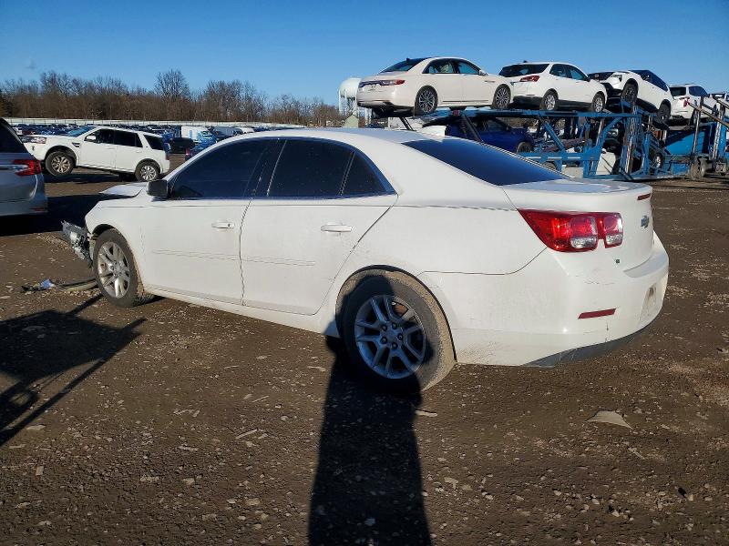 Photo 2 from auction – 2015 CHEVROLET MALIBU 1LT with VIN 1G11C5SL0FF106480
