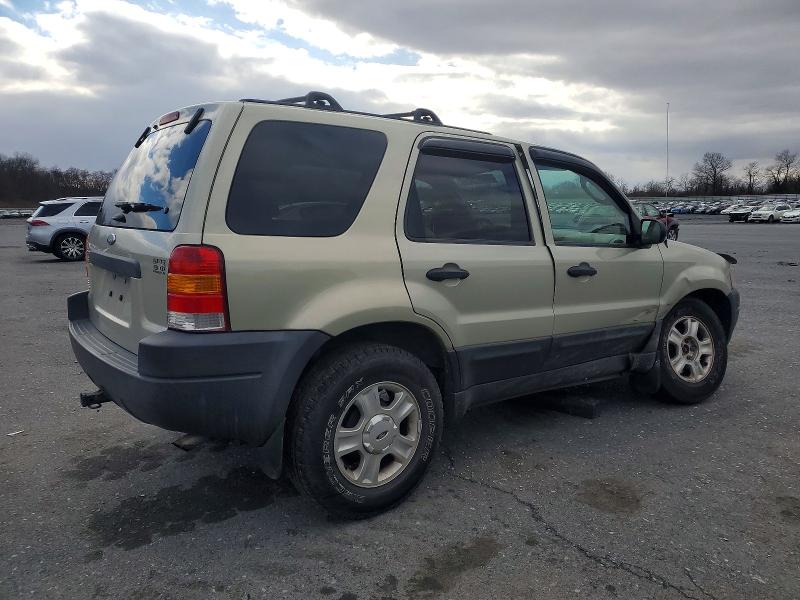 Photo 3 from auction – 2003 FORD ESCAPE XLT with VIN 1FMYU931X3KD77407