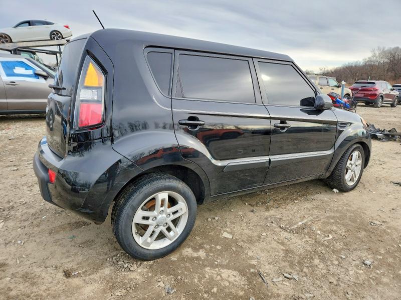 Photo 3 from auction – 2011 KIA SOUL + with VIN KNDJT2A26B7311904