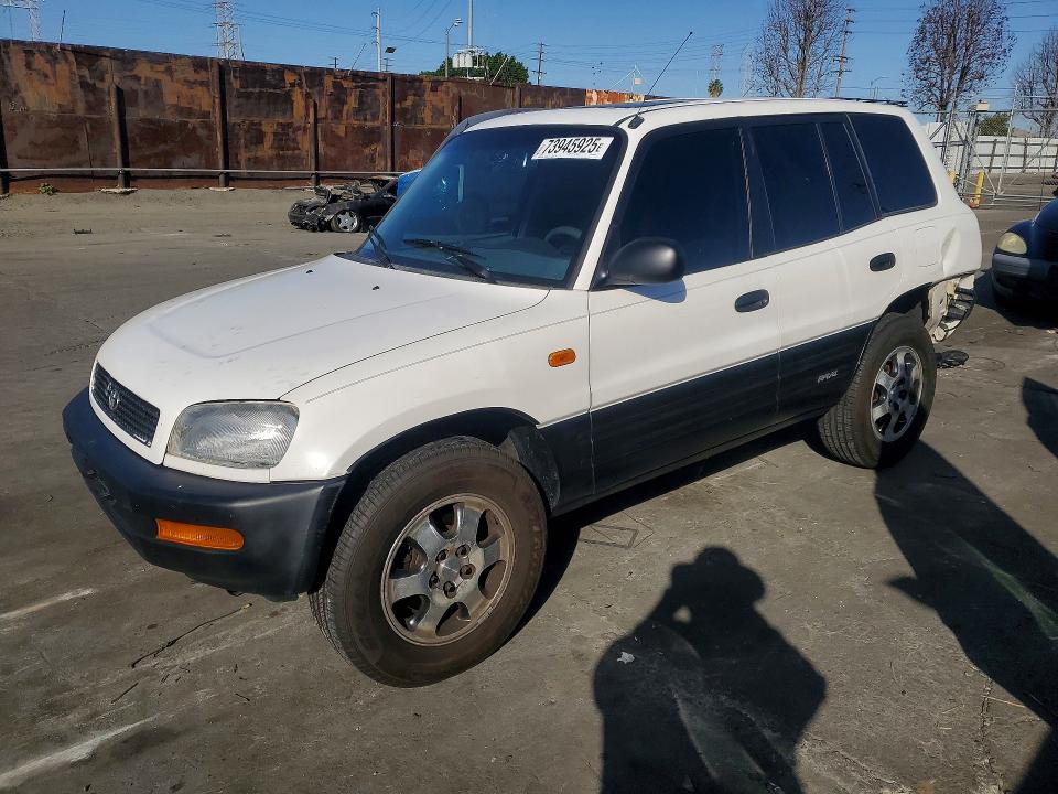 TOYOTA RAV4 1997 with VIN JT3GP10V5V7015916 - Photo from auction