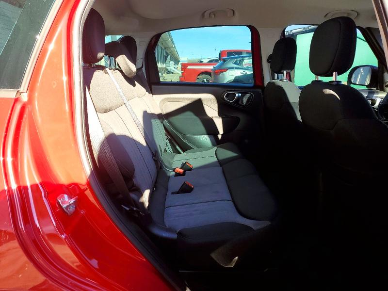 Photo 11 from auction – 2017 FIAT 500L with VIN ZFBCFAAH8HZ039063
