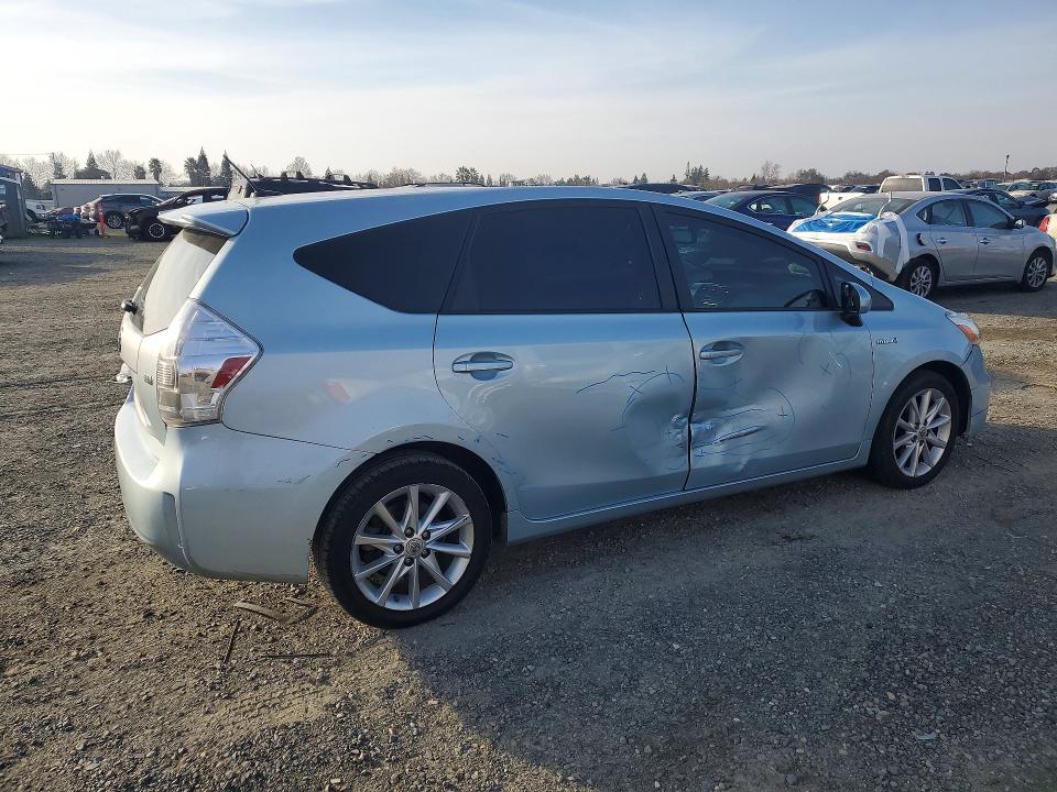 Photo 3 from auction – 2012 TOYOTA PRIUS V with VIN JTDZN3EU0C3174840