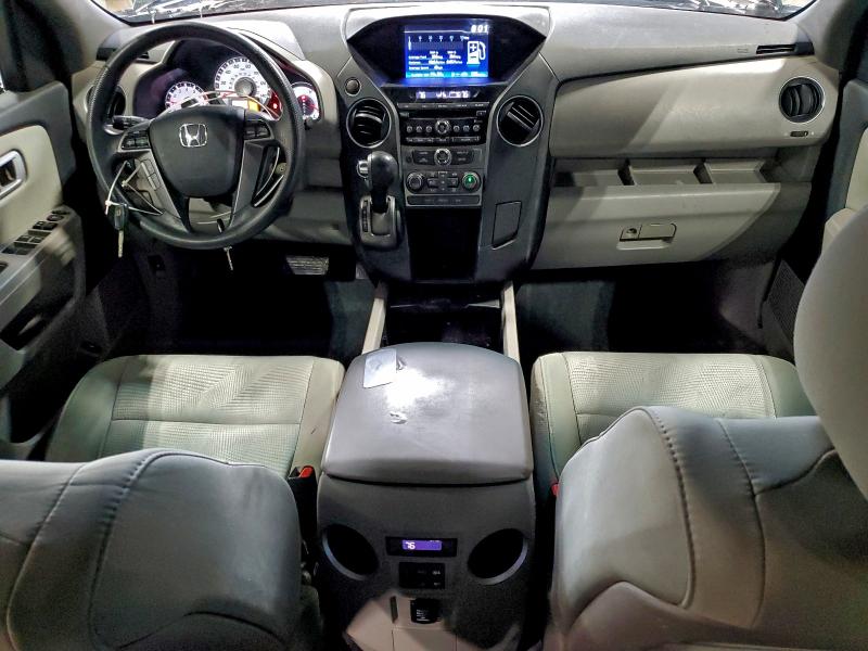 Foto 8 de la subasta – 2015 HONDA PILOT LX con VIN 5FNYF4H28FB043199