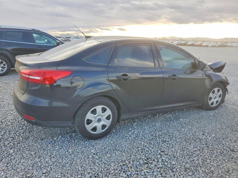 Photo 3 from auction – 2016 FORD FOCUS S with VIN 1FADP3E28GL225631