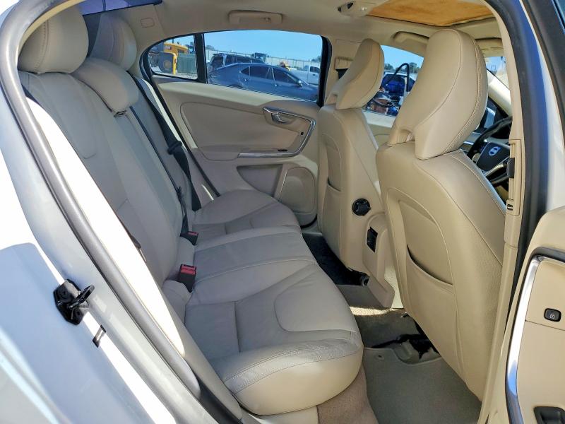 Photo 10 from auction – 2012 VOLVO S60 T5 with VIN YV1622FS6C2111938